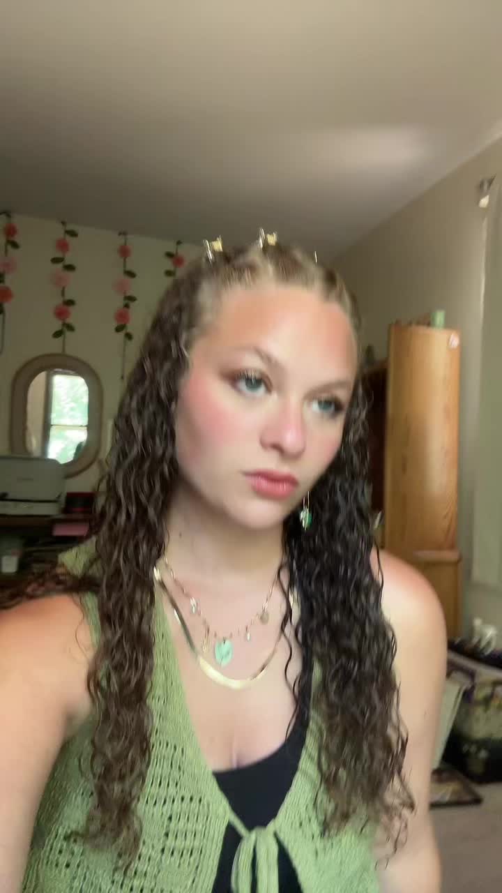 @Leah_Marie_Author