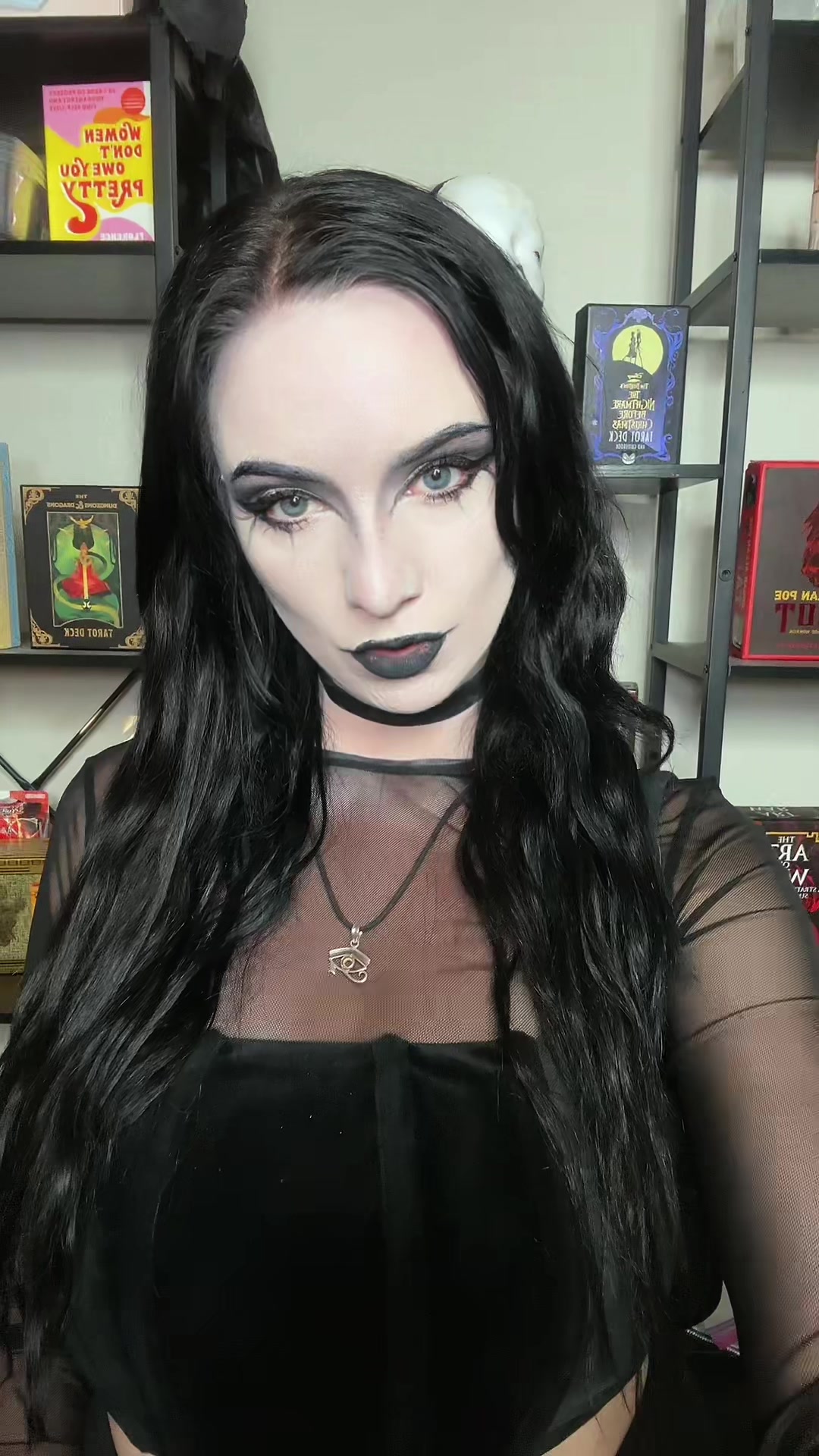 @Nel_Lynn