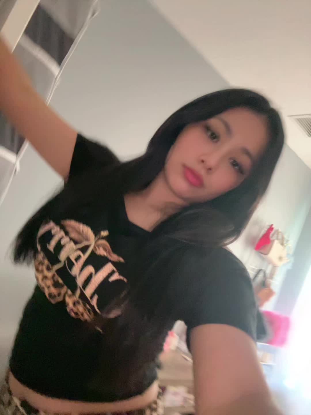 @𝒮ℋ𝒜ℛ𝒜𝒴🍬