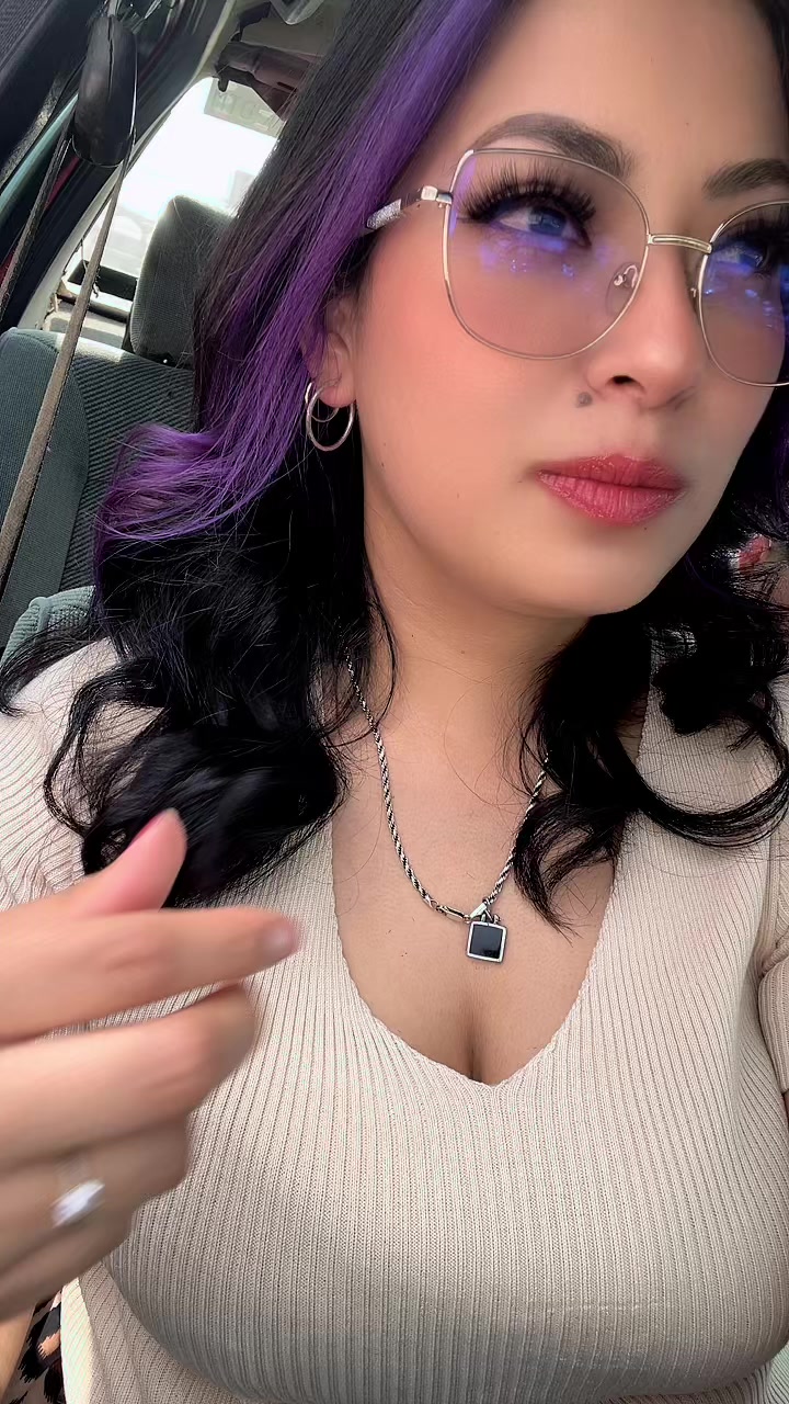@𝓔🖤