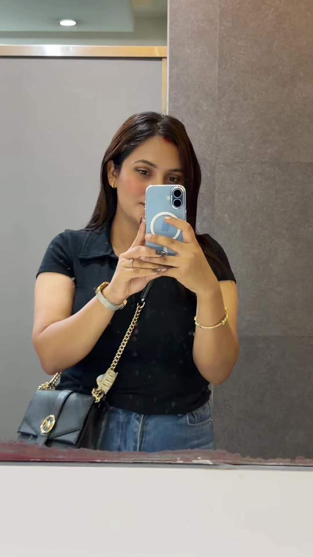 @Swasti🕊️