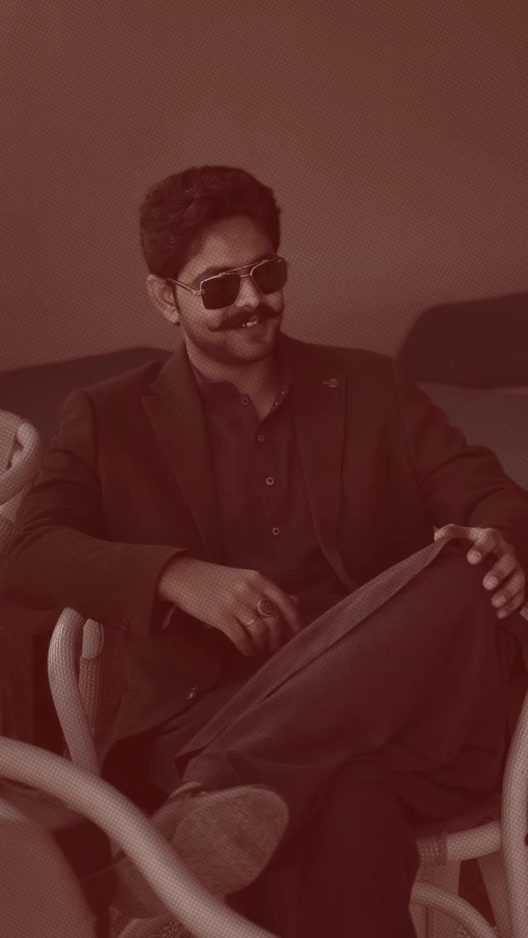 @𝐑𝐀𝐄𝐄𝐒👑