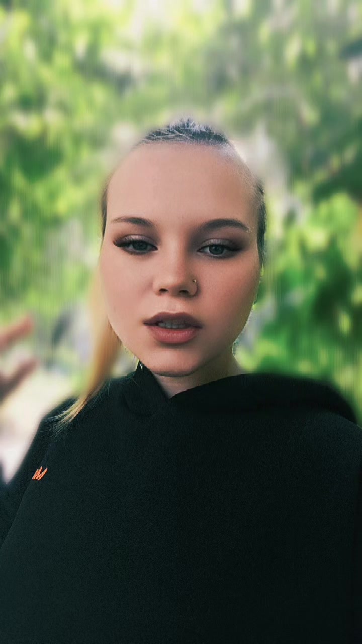 @Лиза
