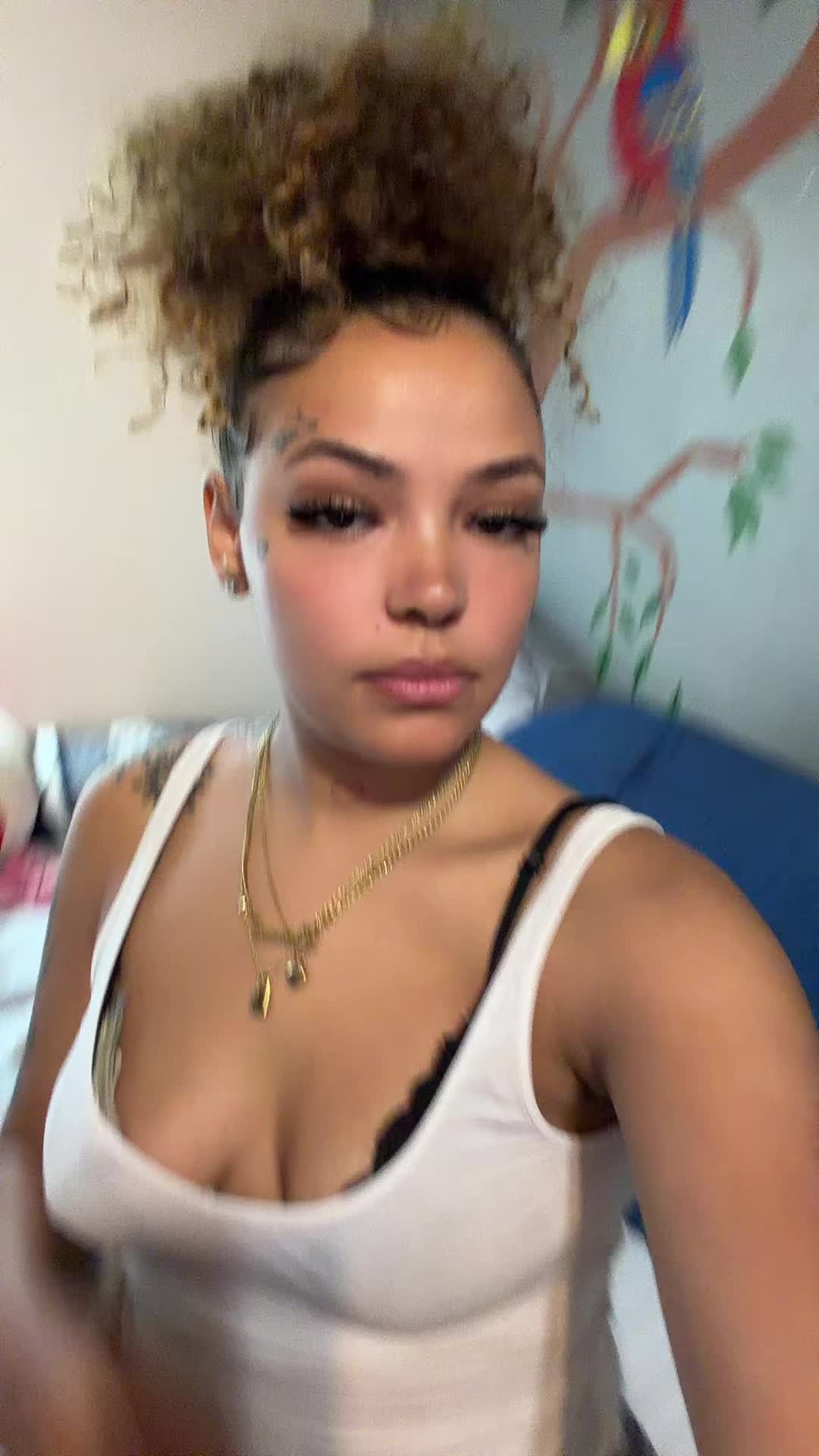 @Ms.redbone💋