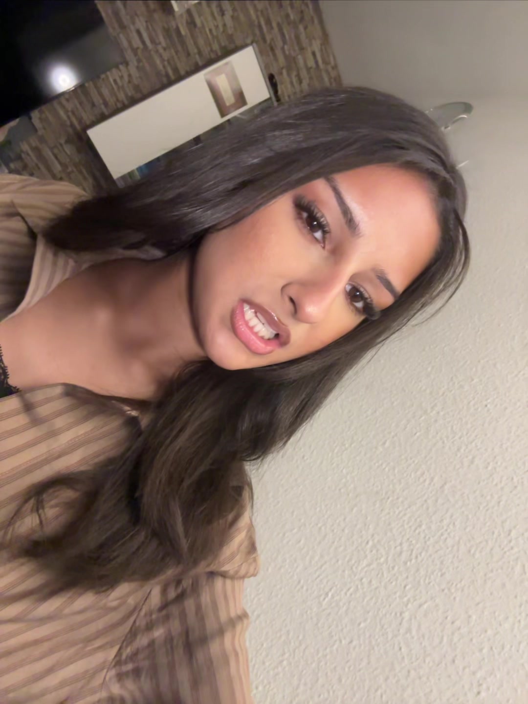 @𝓏𝒶𝓇𝓍𝓊