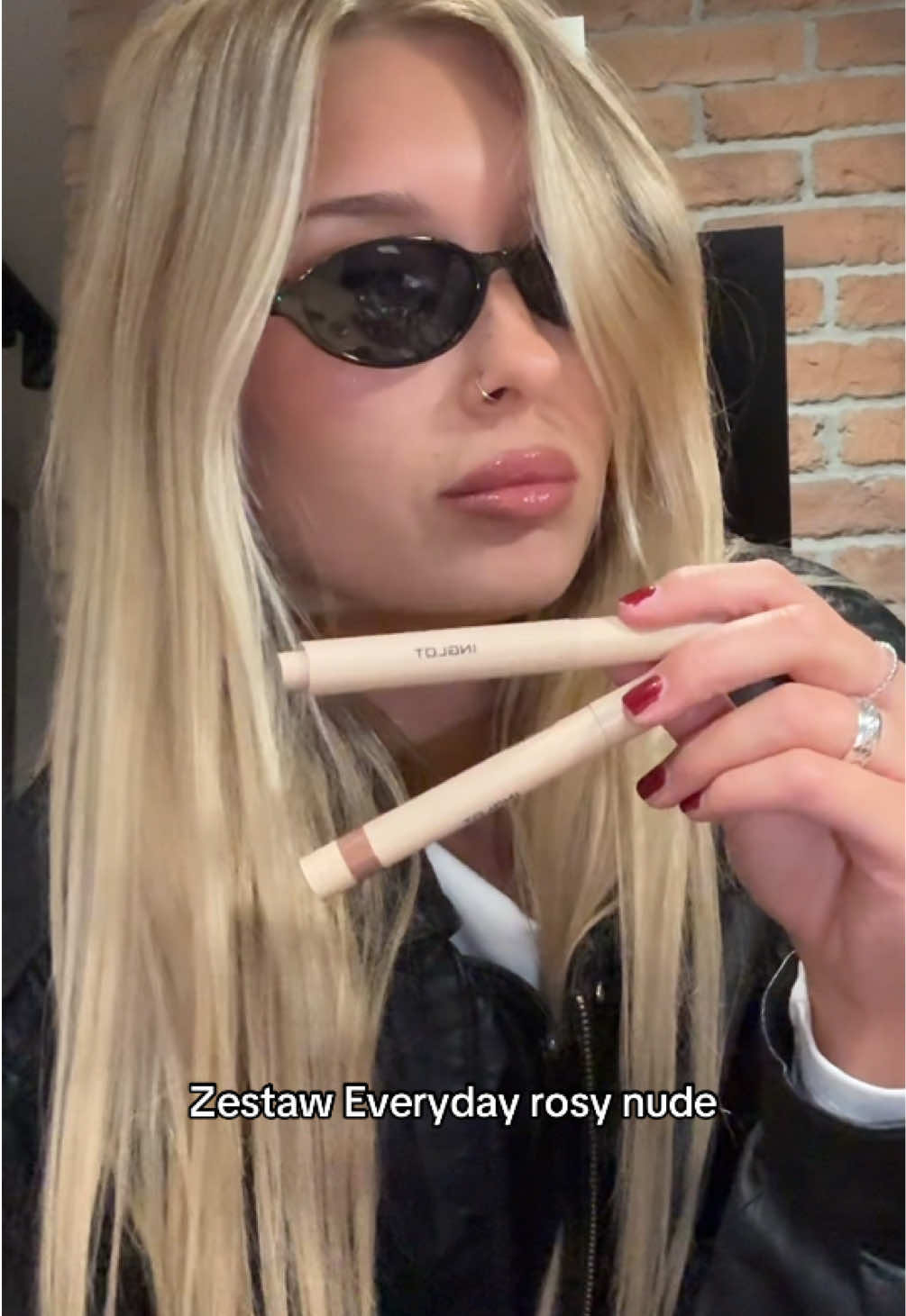 @Julss