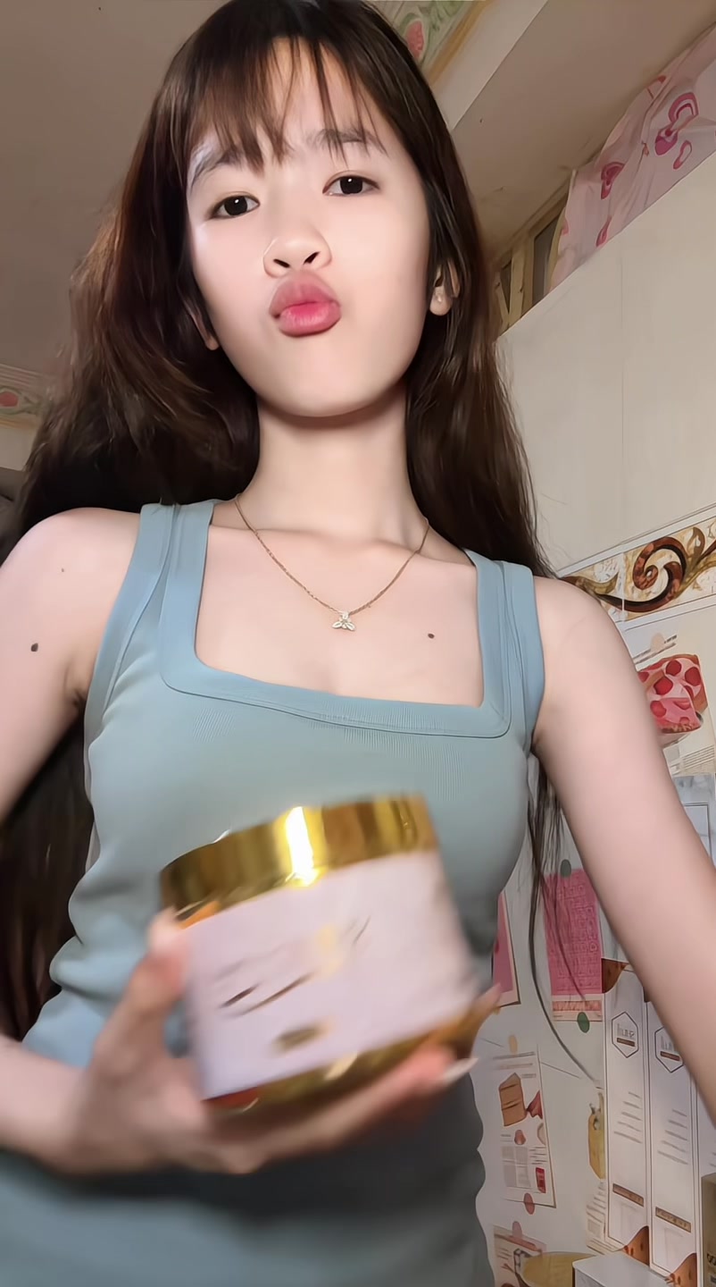 @UR.