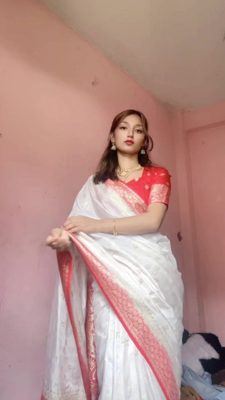 @Sneha__🚩