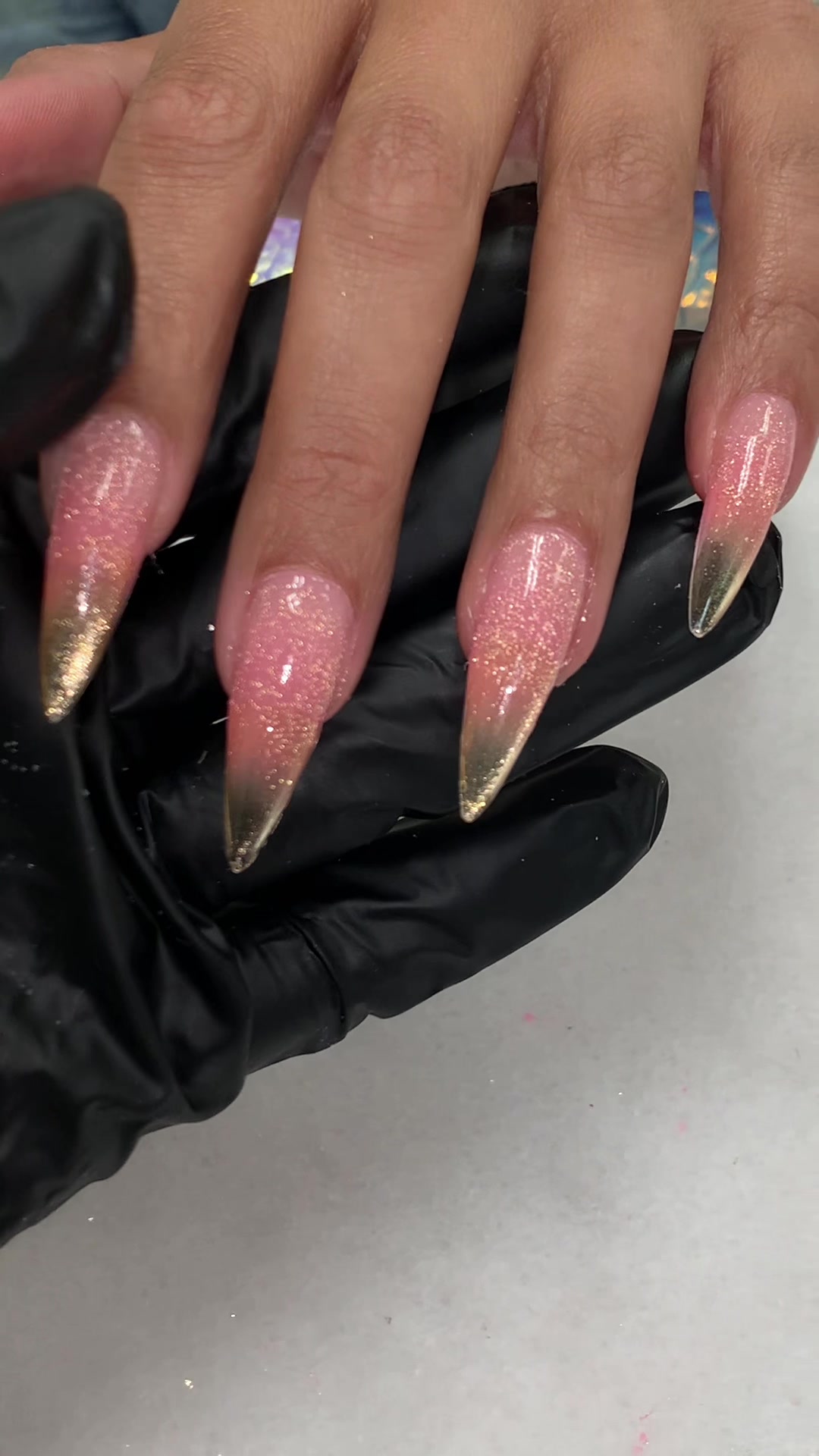 @Riya's Nails