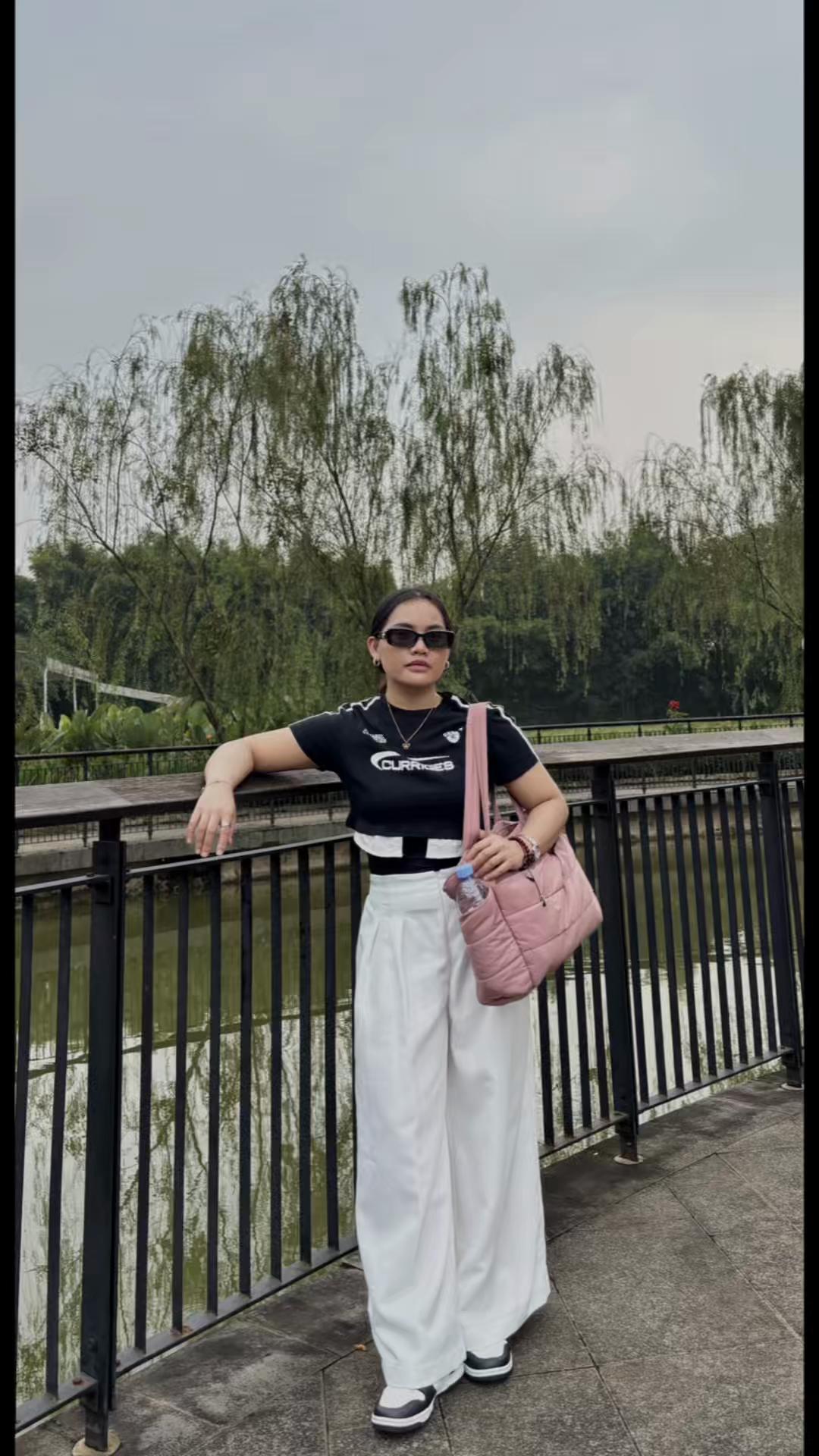 @LASTRI PAKPAHAN
