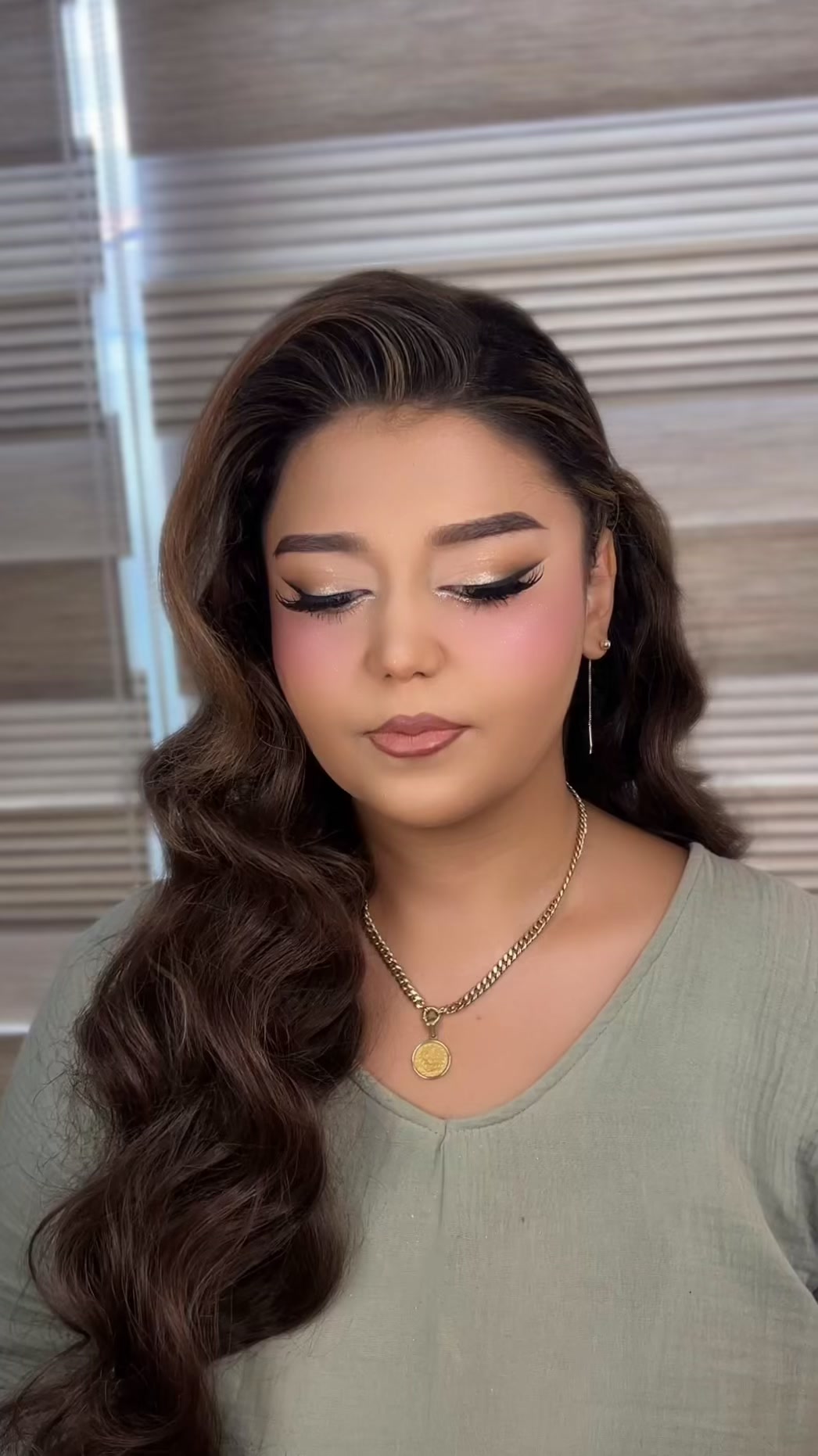 @Matianah_makeup_brows