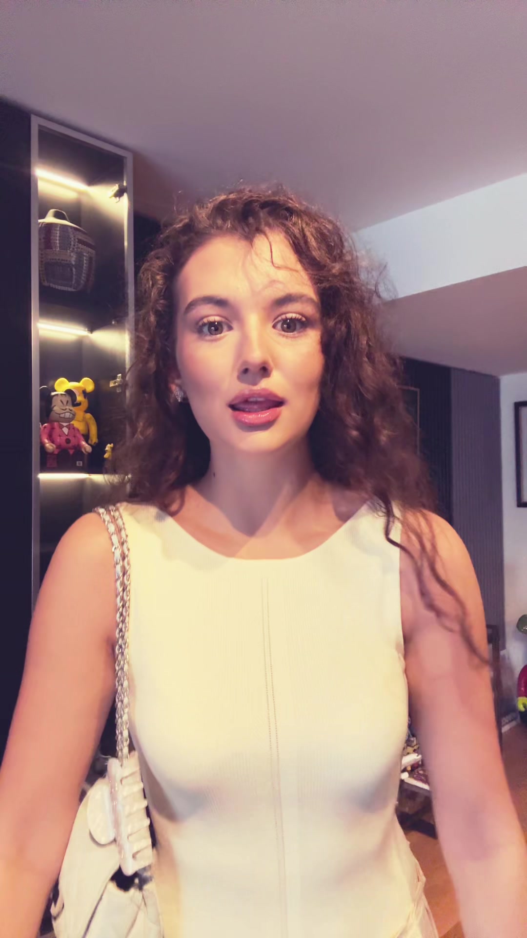 @лиза