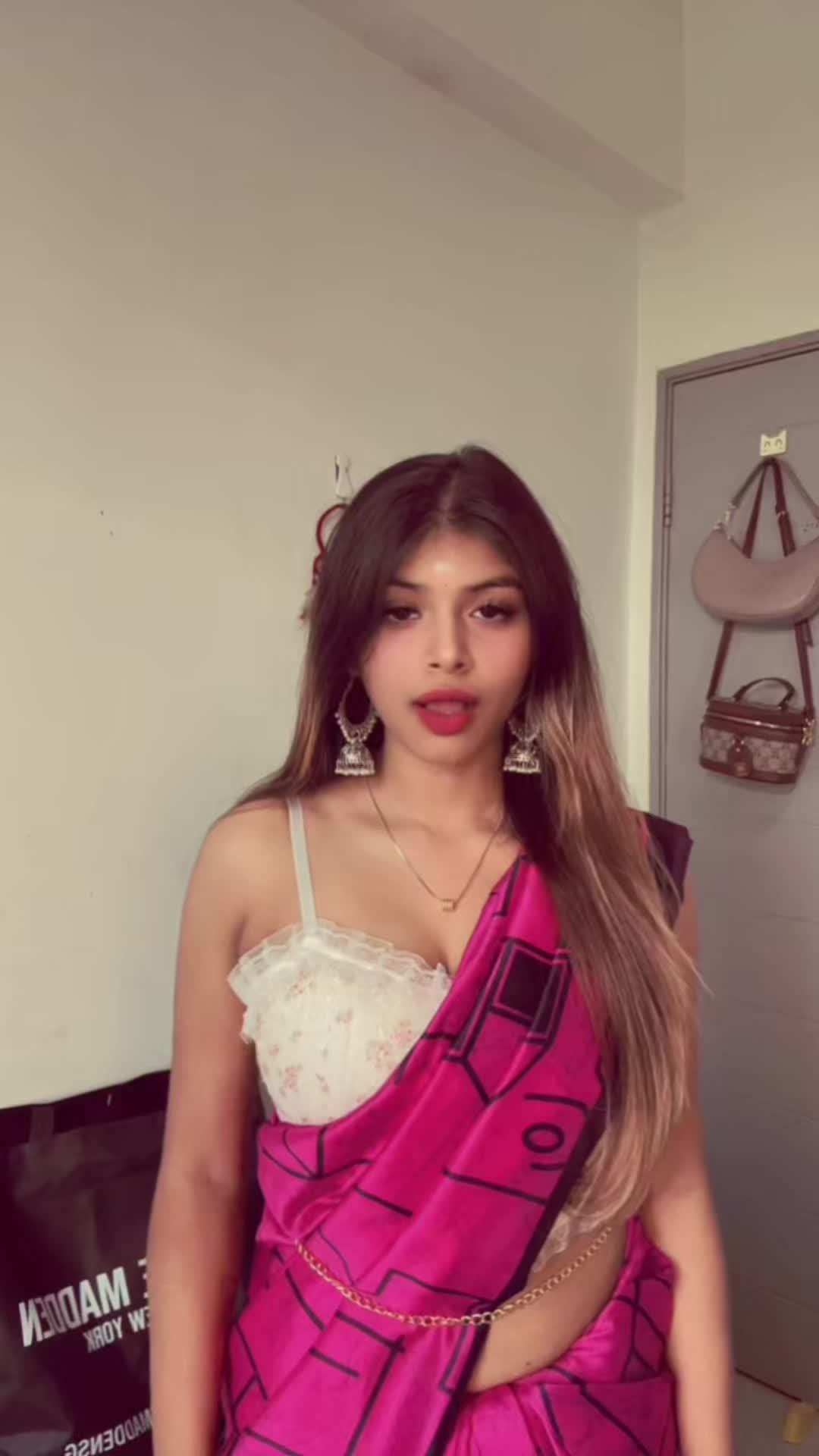 @𝓐𝓫𝔂🦋
