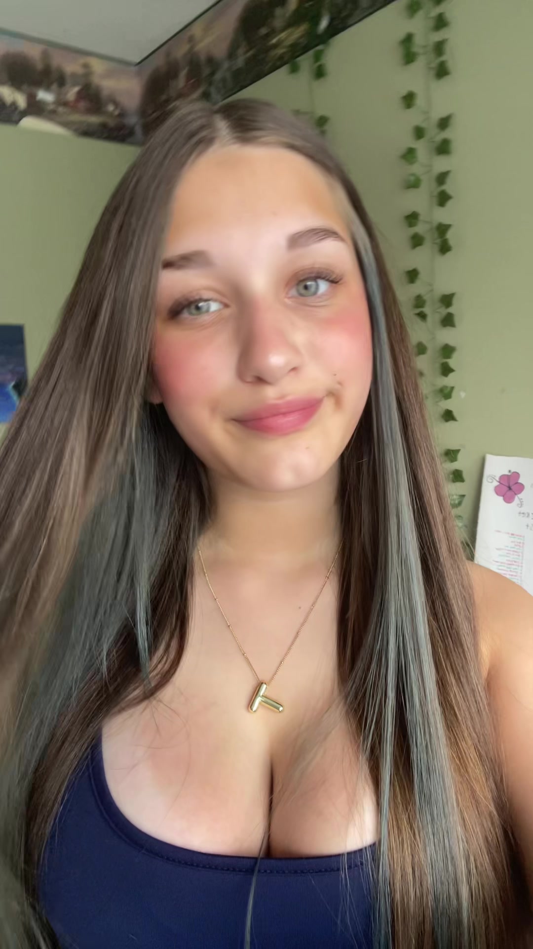@Tzofia