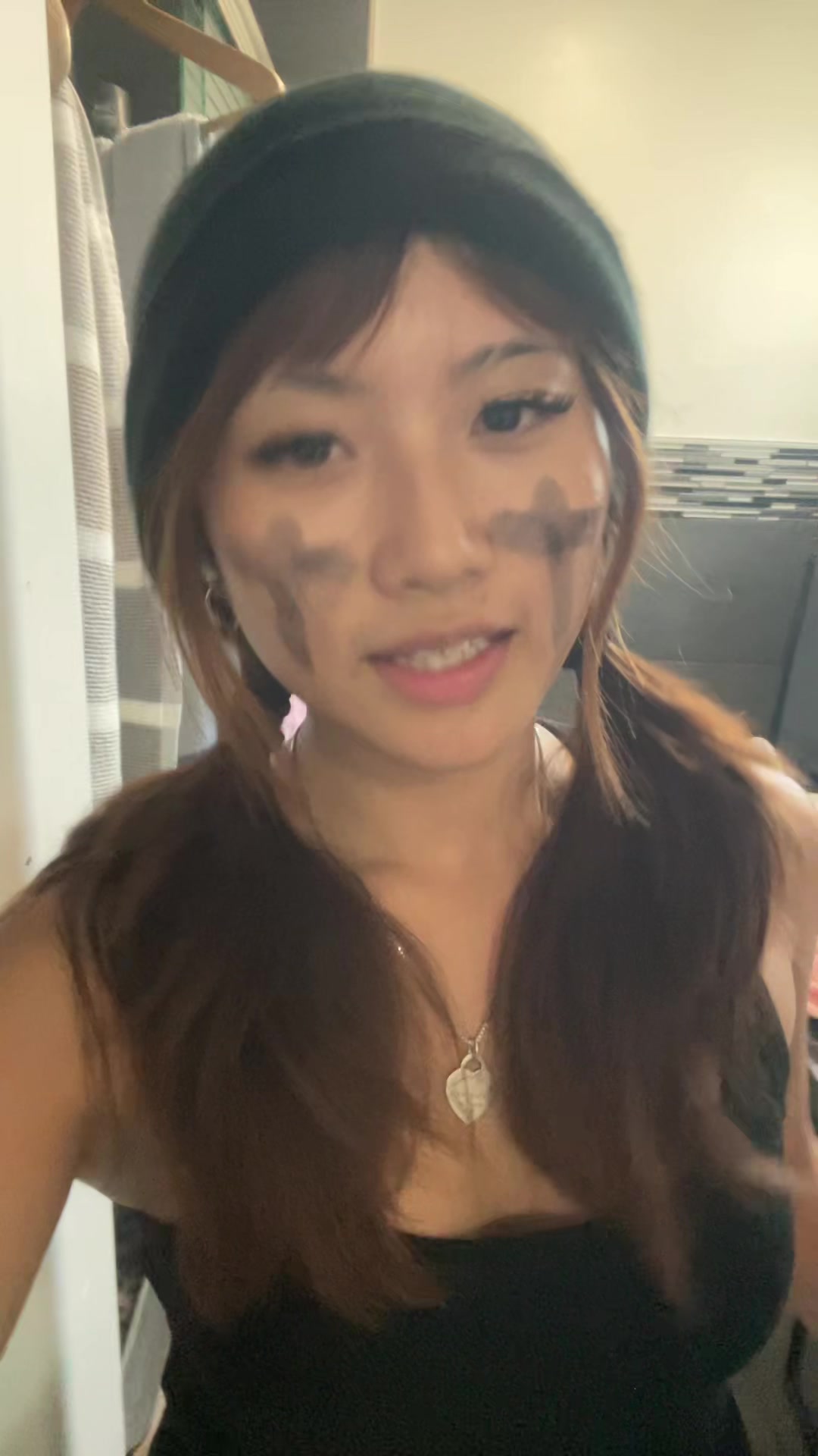 @woahkuriko