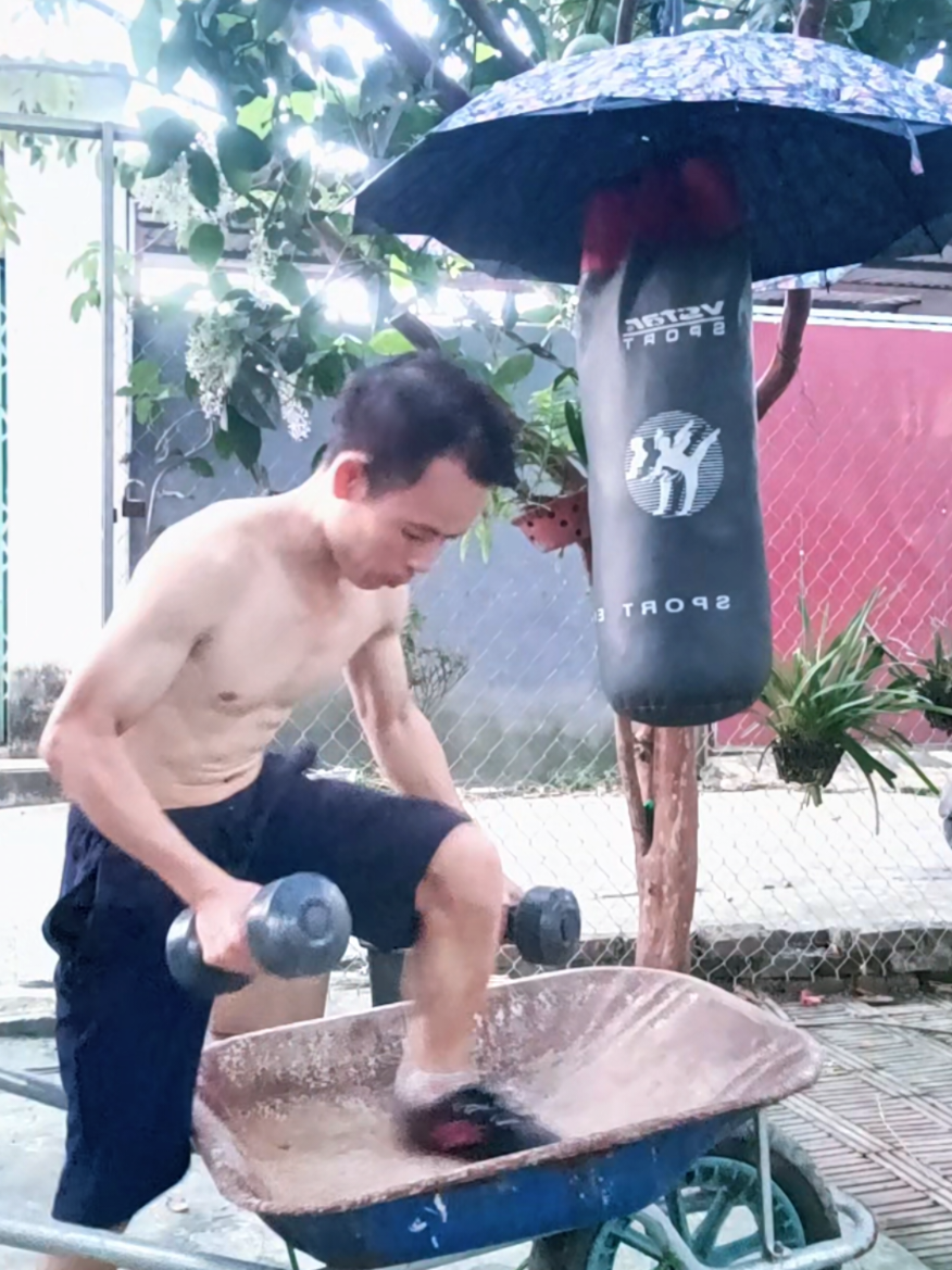 @Ông Bố U45 Xây Kênh