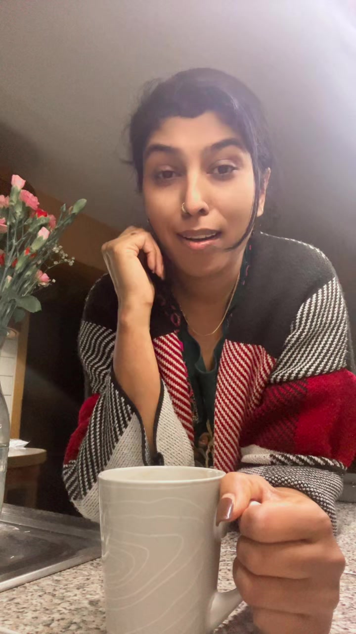 @Tharshi🖤❤️
