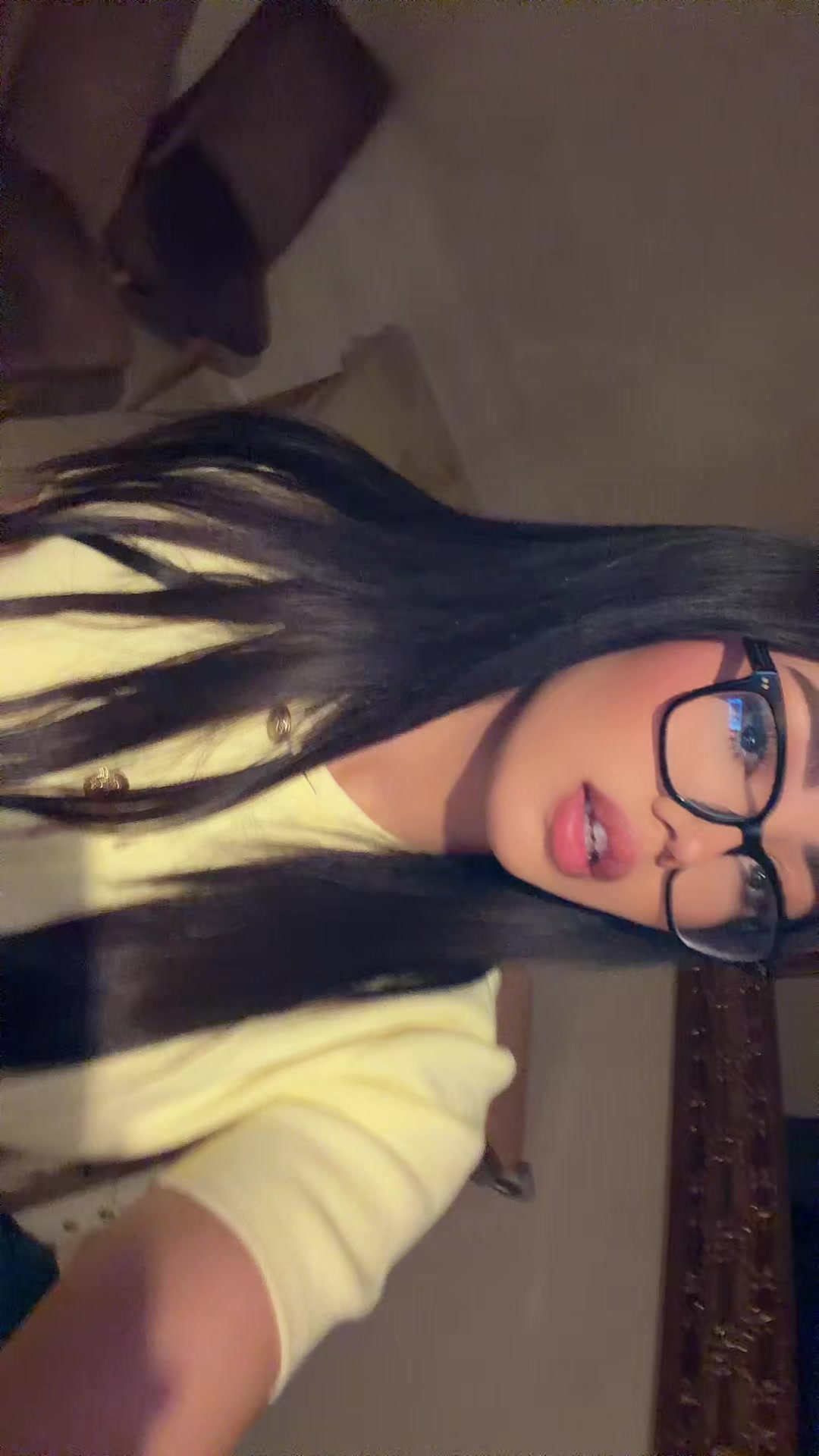 @Saraa