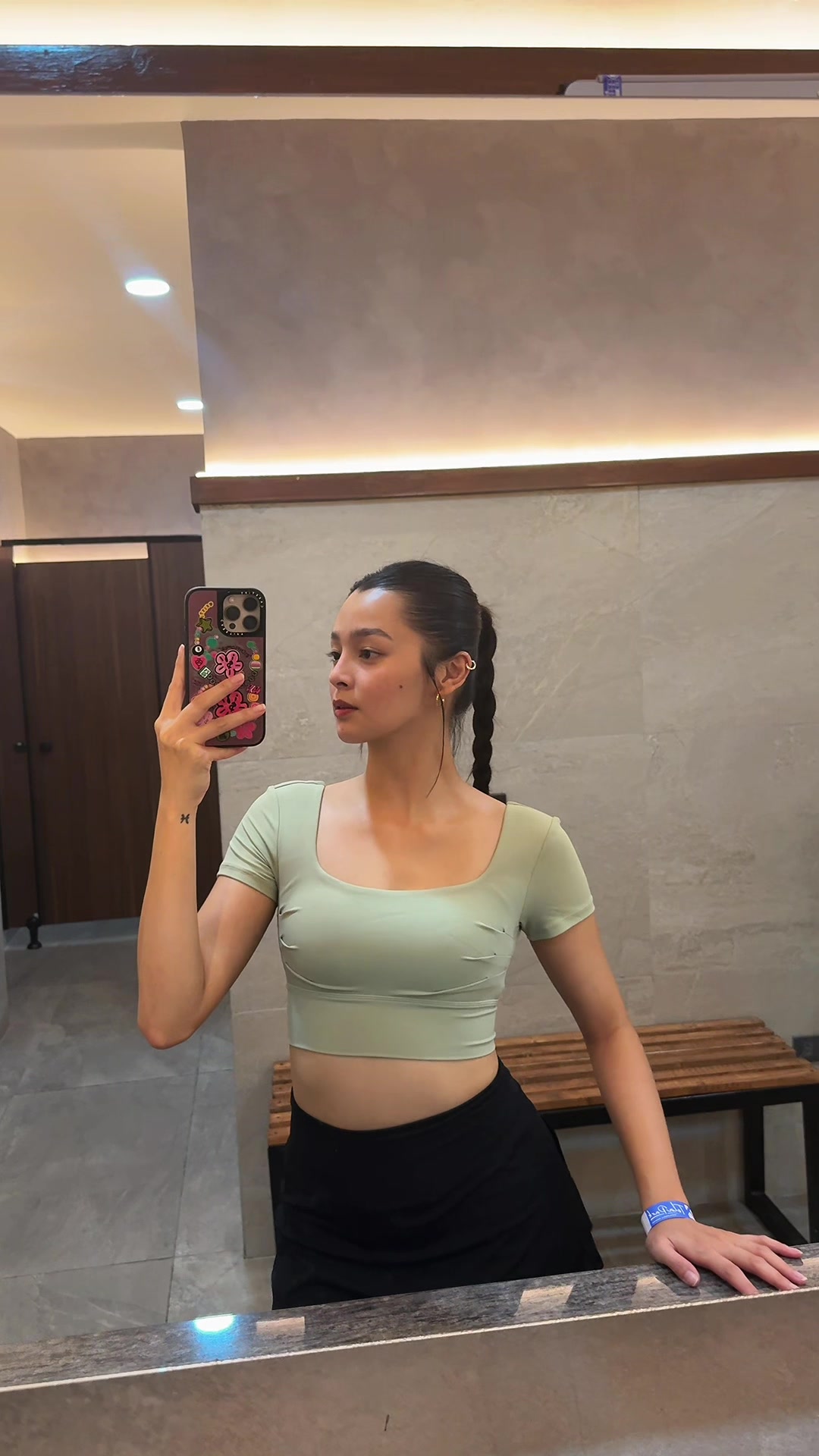 @Lara F.