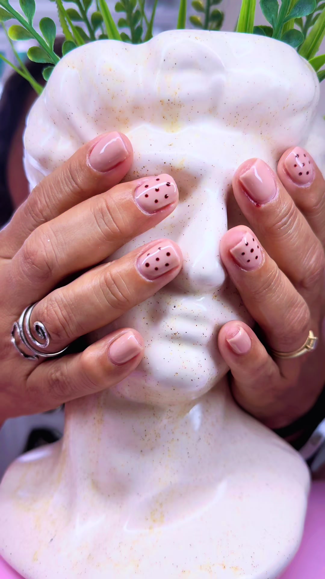 @Grey’s nails room