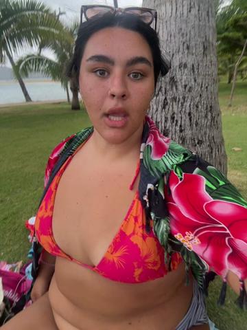 @traumatizedbhaddie