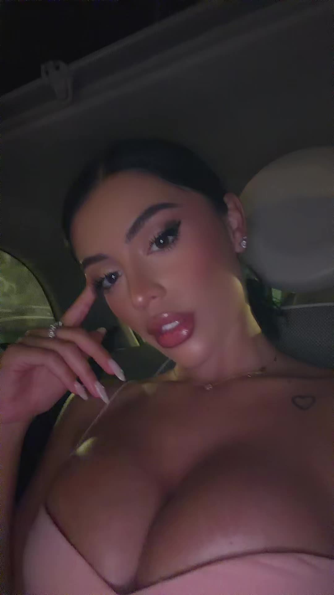 @Kiaranikolli