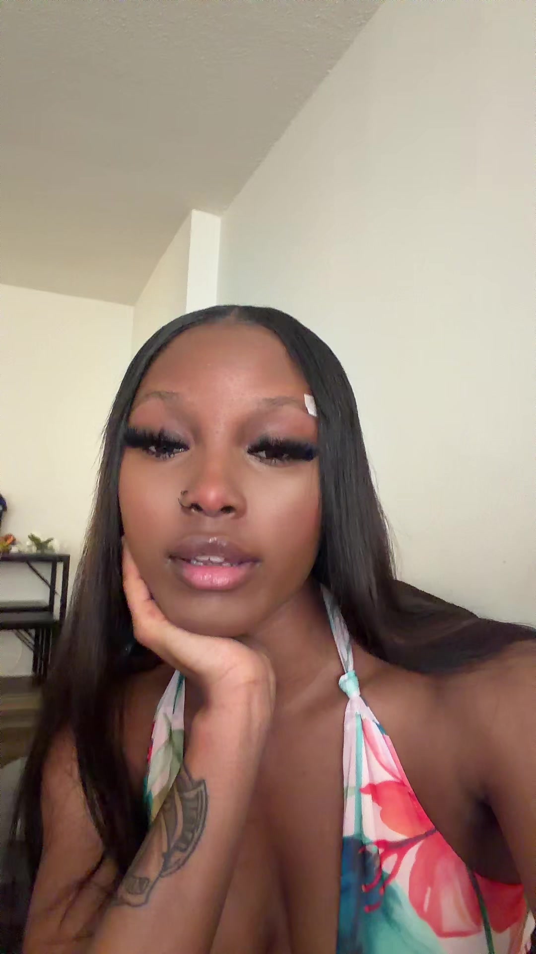 @foreignnchocolatee