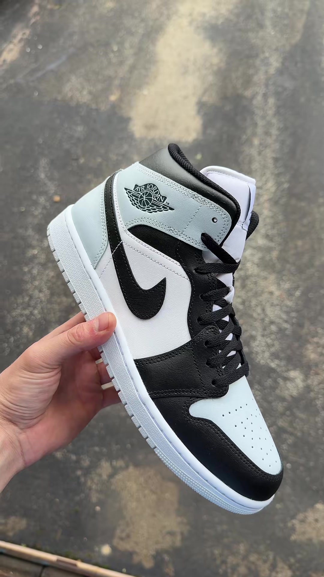 @VERIFIED SNEAKER DEALS