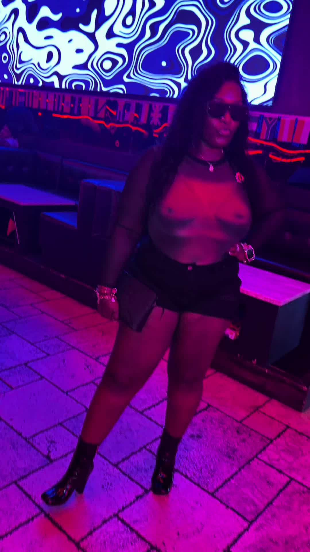 @Sancha Louis