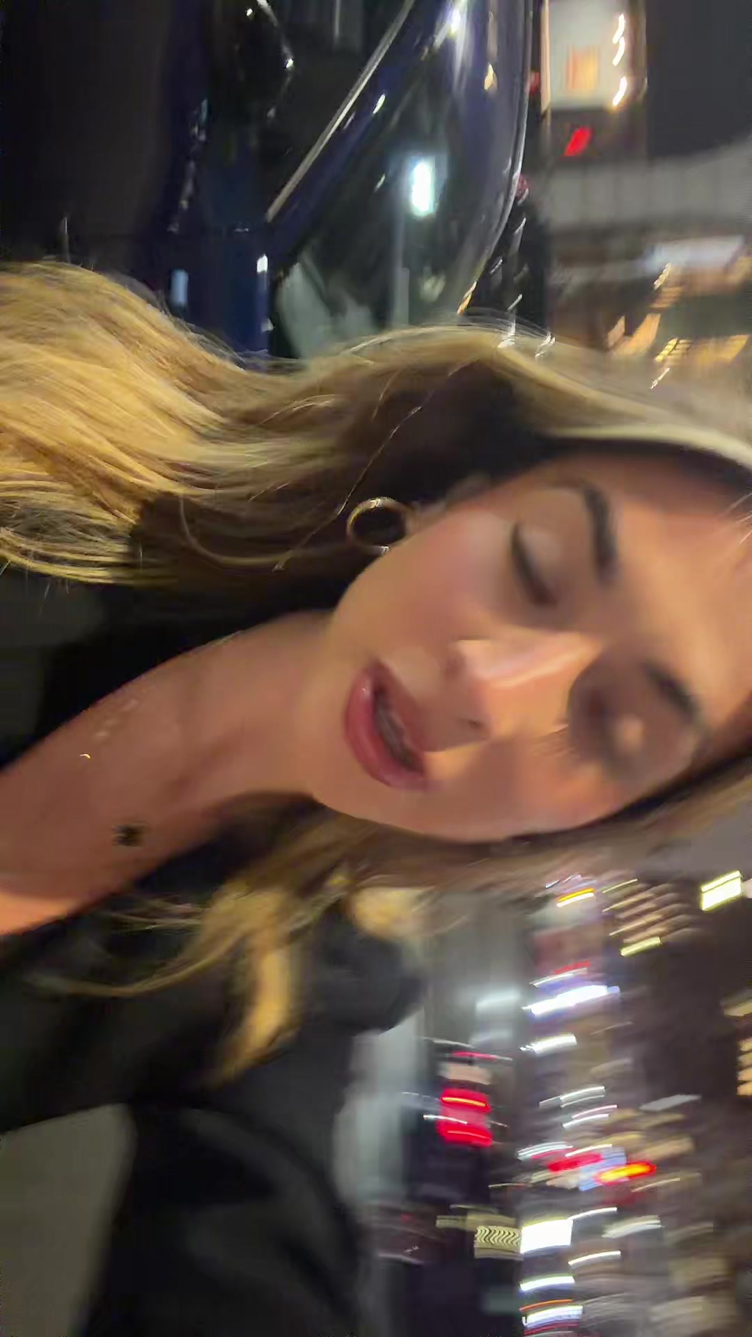 @Julia🖤