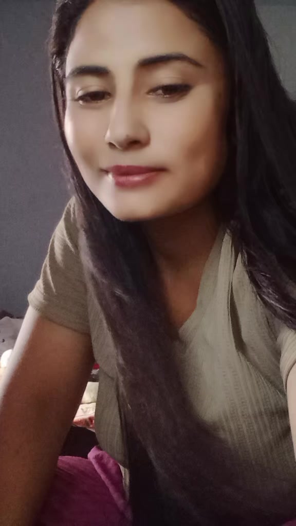@Naina Kc915