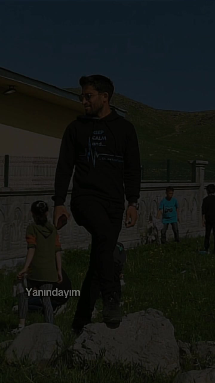 @&Ouml;zkan Boz☑️