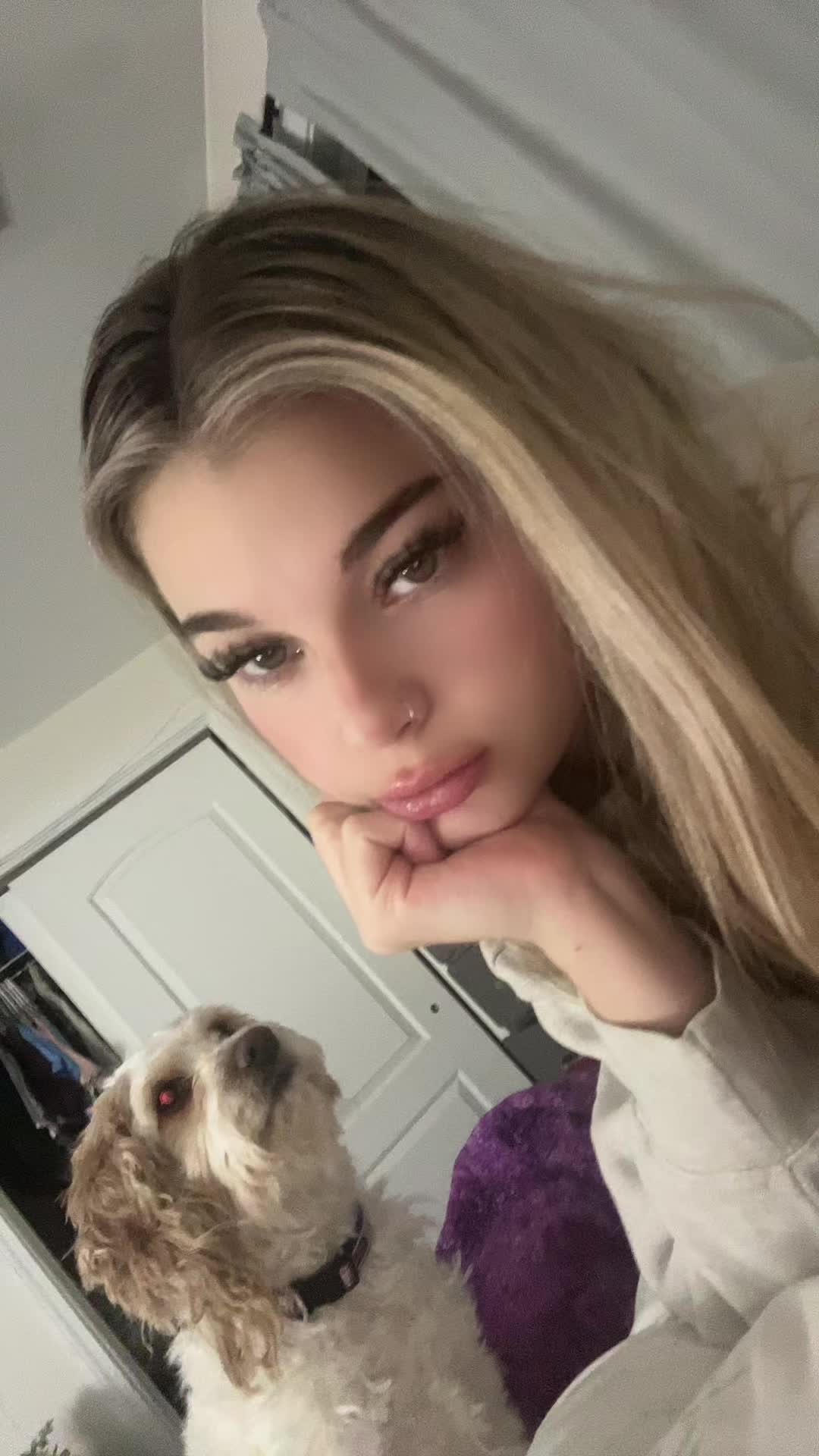 @lexie