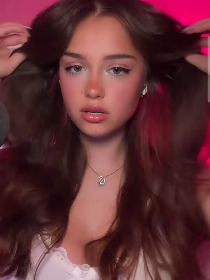 @AnnaWorld🍓