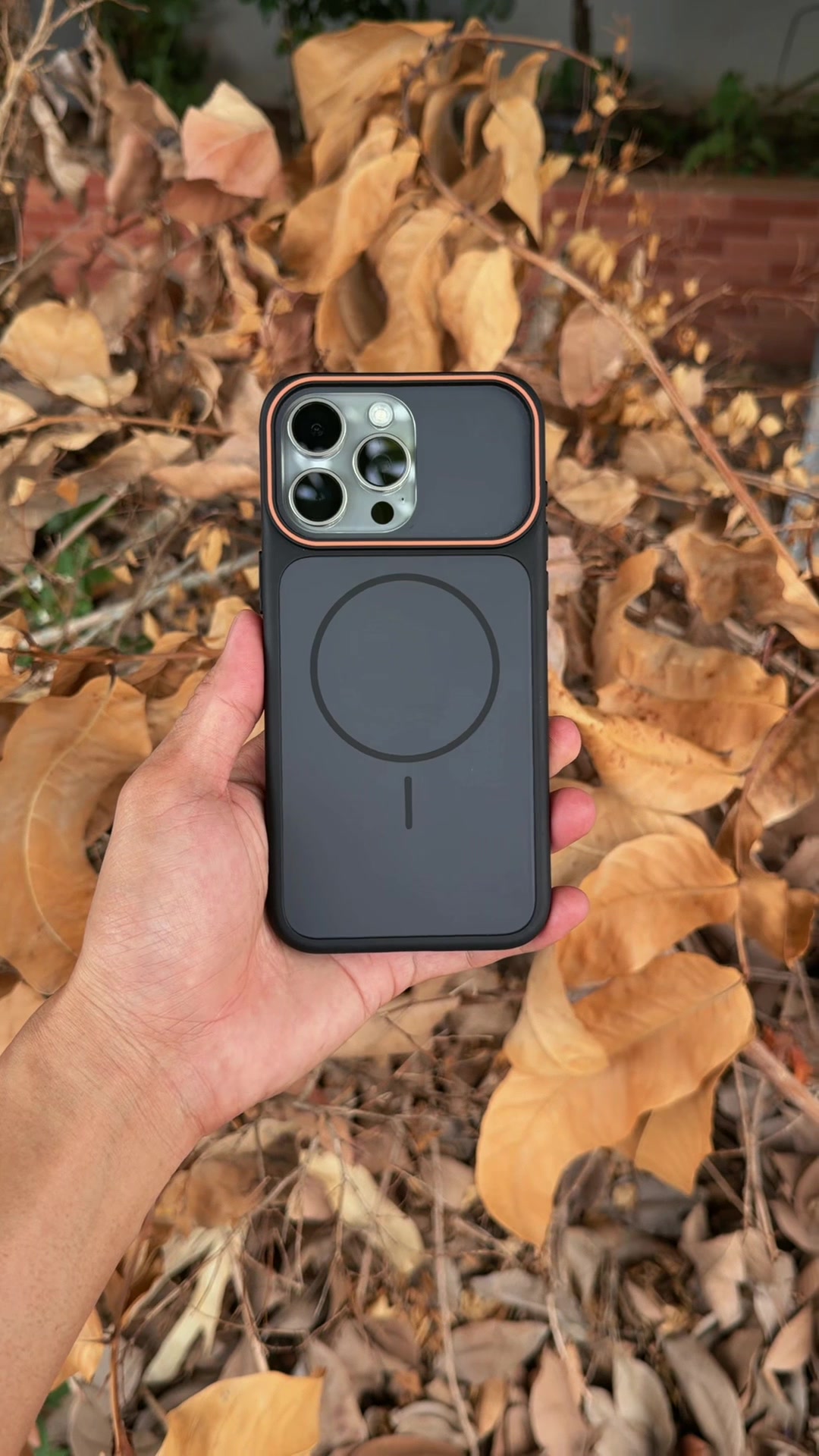 @T&yacute; Đ&ocirc; Case