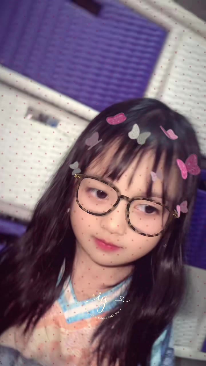 @Ig : @adeliazahraalvina