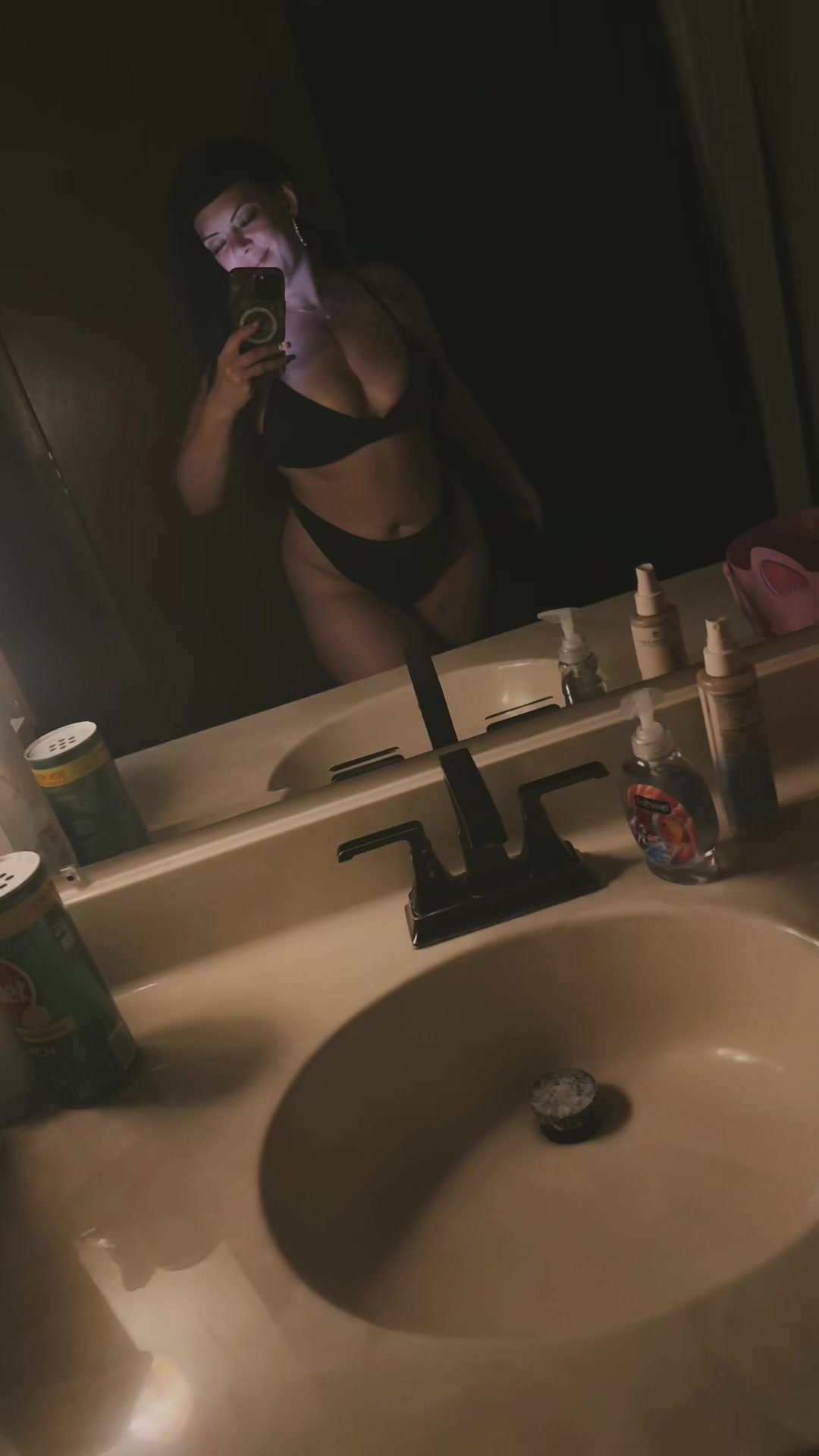 @kristenypoo