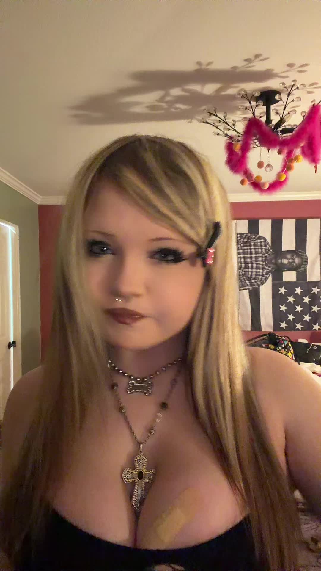 @roxi