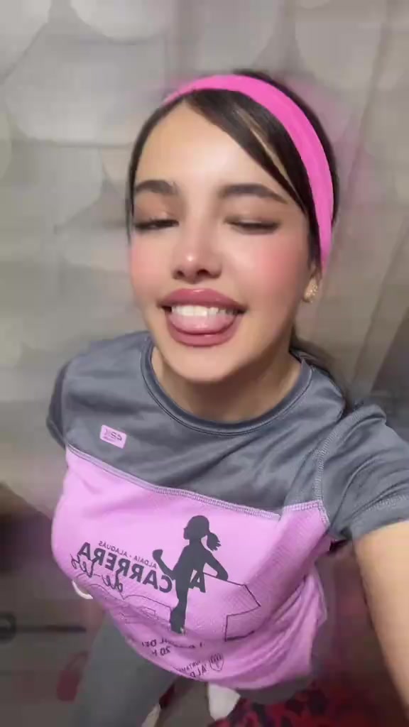@Eaya_aa8