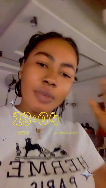 @Madame Oriana Mvupa 💵