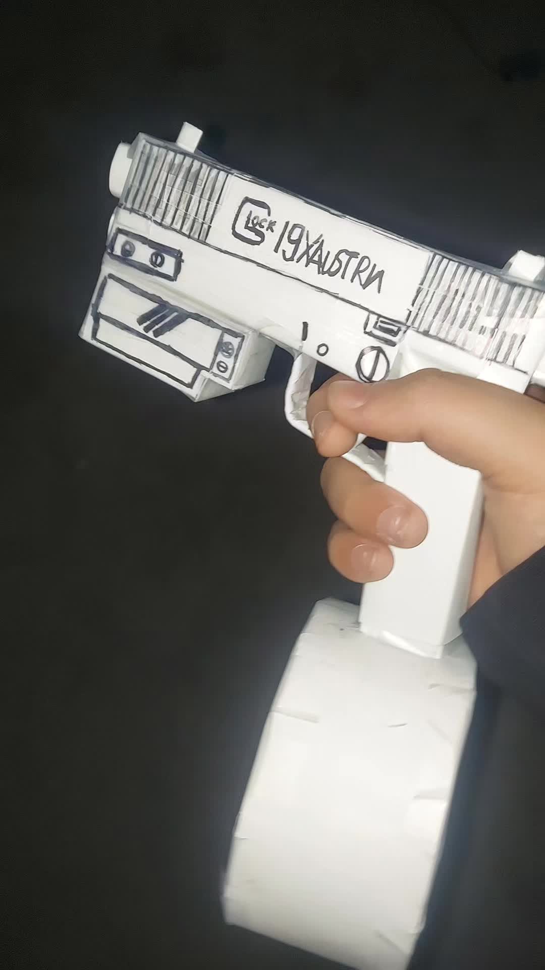 @𝕯𝕿𝖃_.𝕬𝕬𝕯𝕽𝕴𝕬𝕹