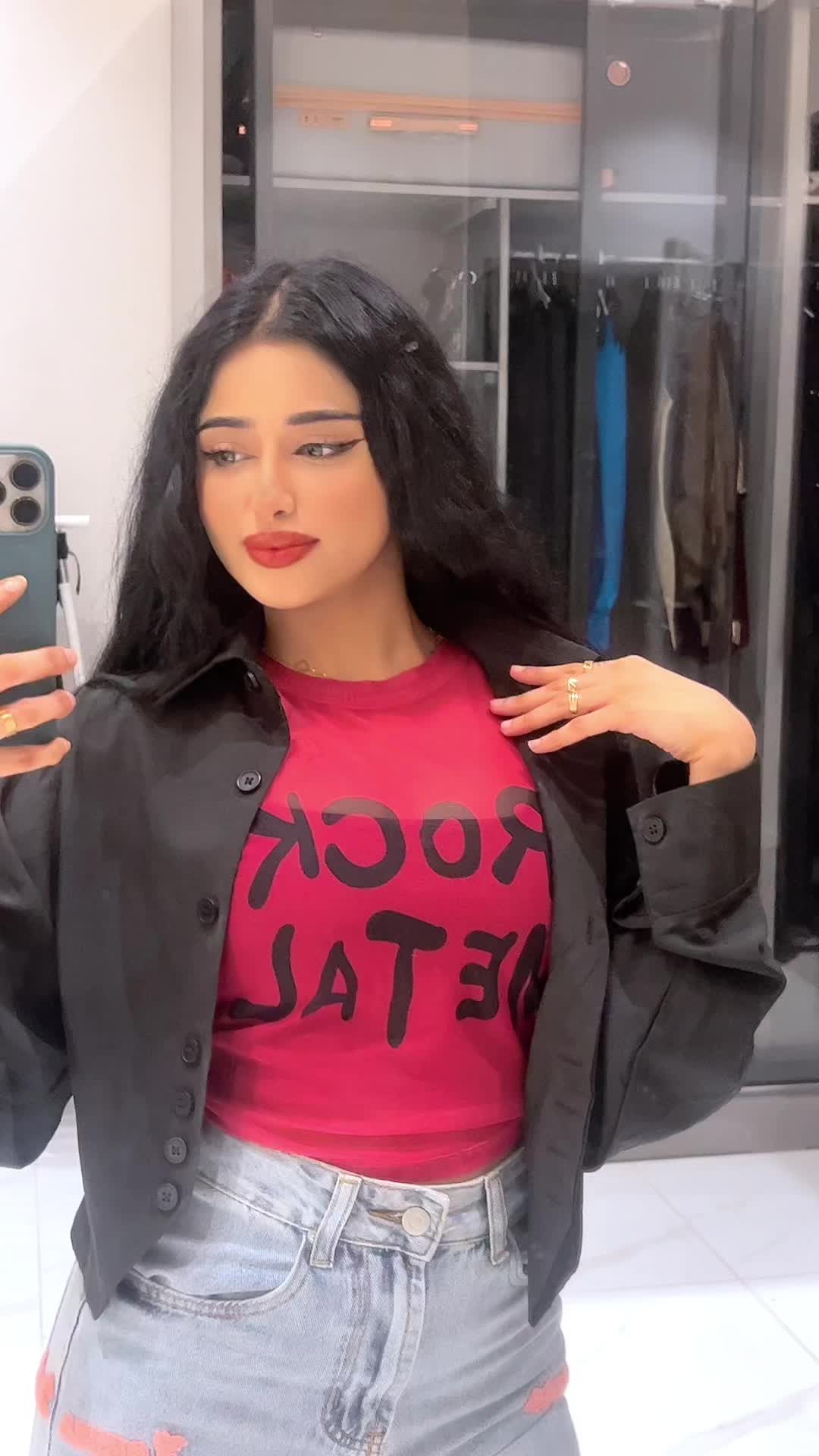 @مودل مون♥️✨