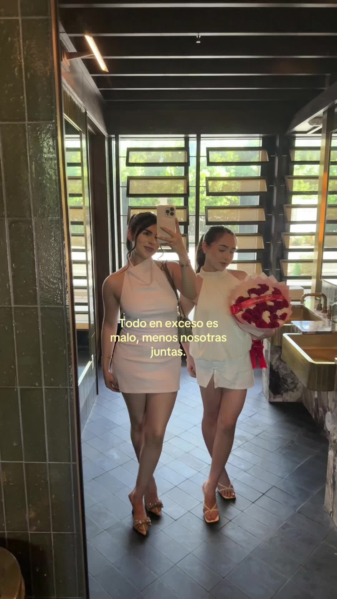 @_elygotro
