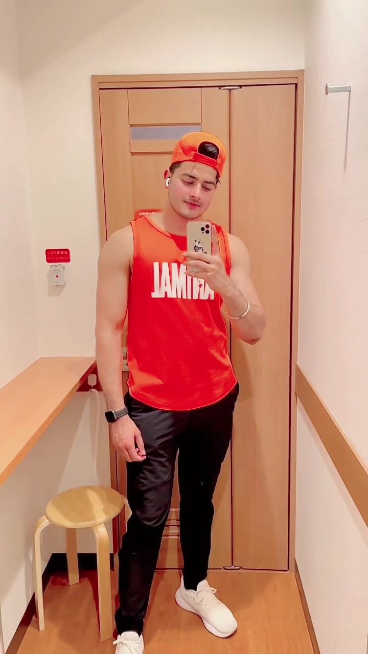@𝙍𝘼𝙅 VEER UK