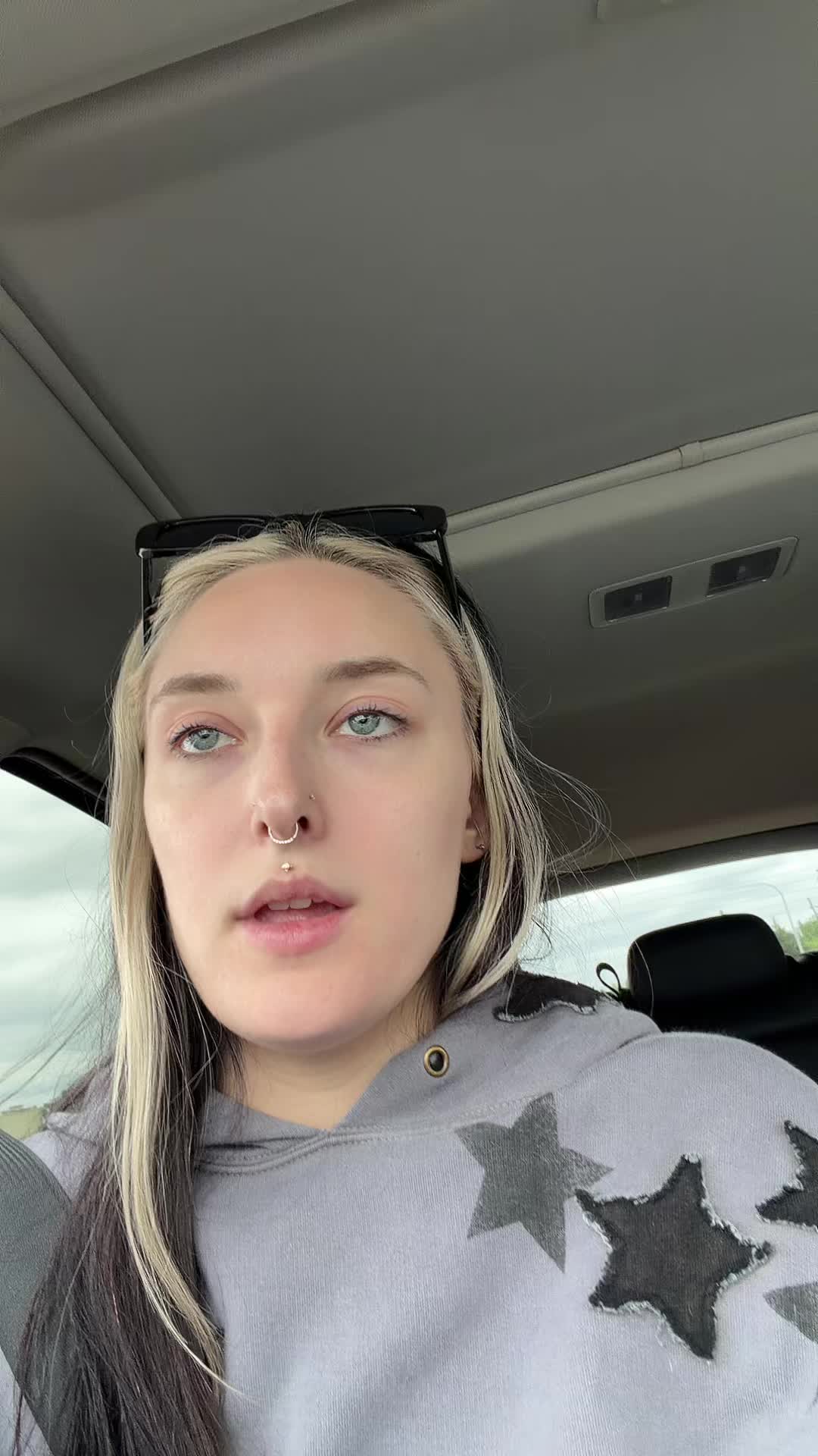 @laurelhoneyyy