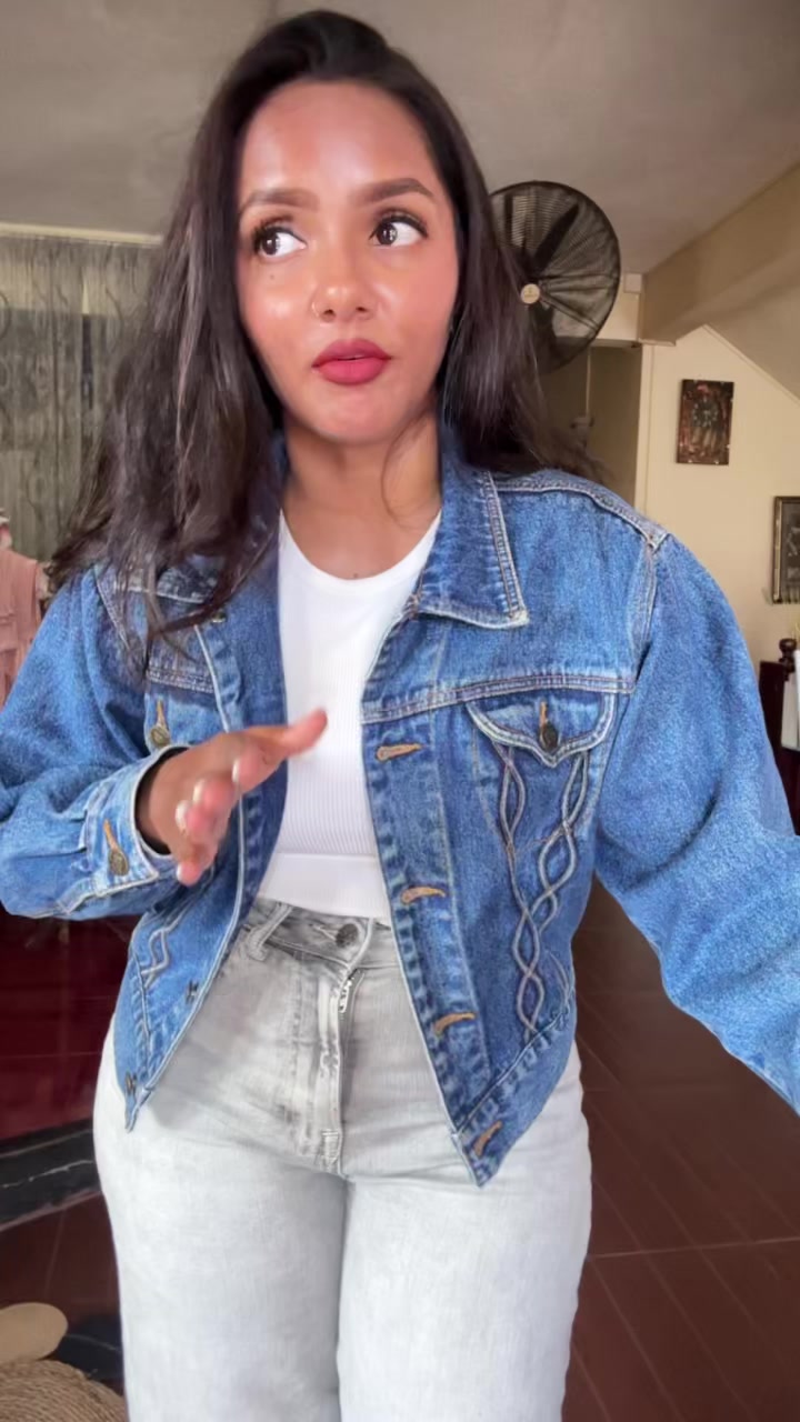 @ShivaneeAkbar20