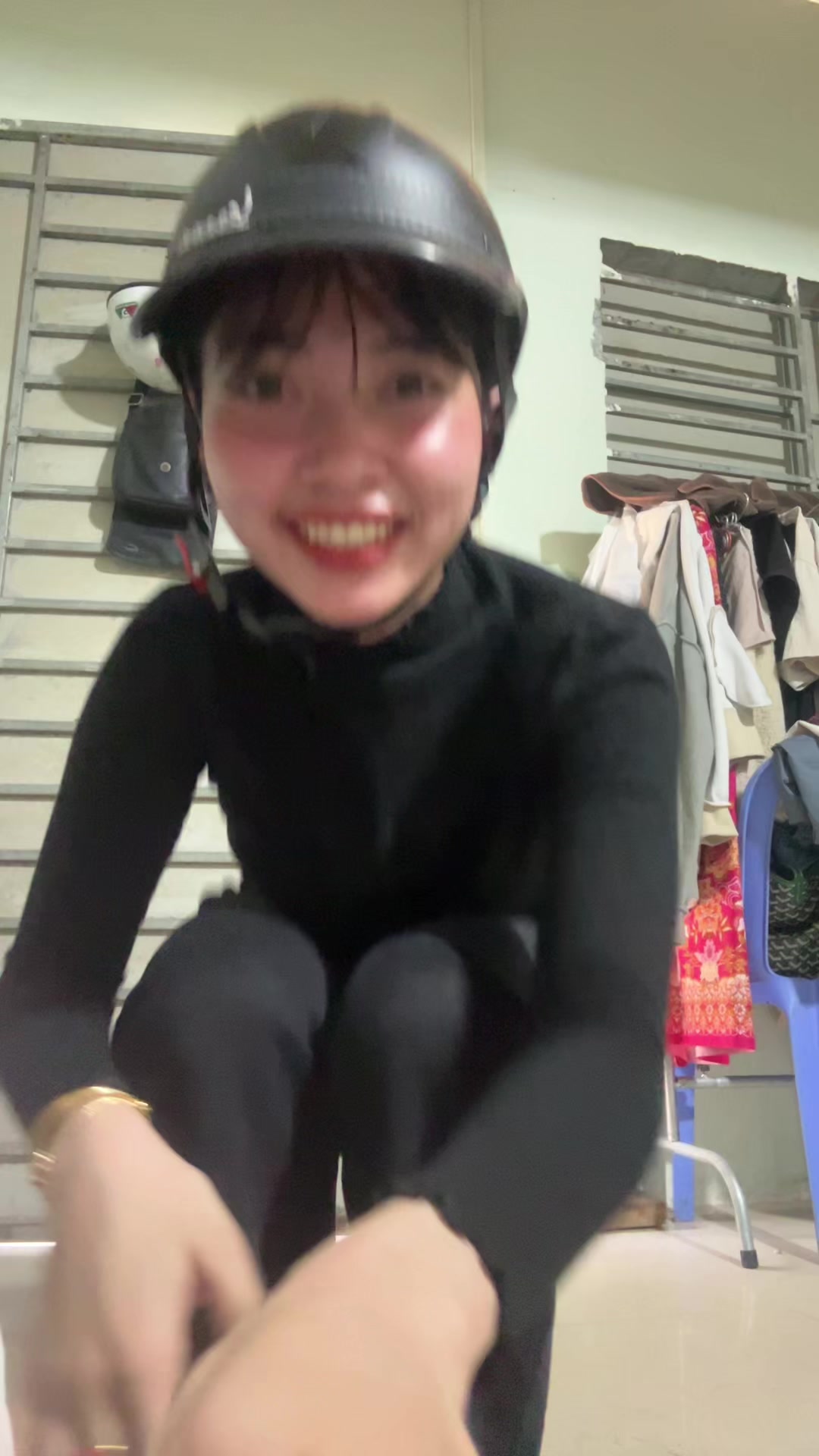 @Ployy