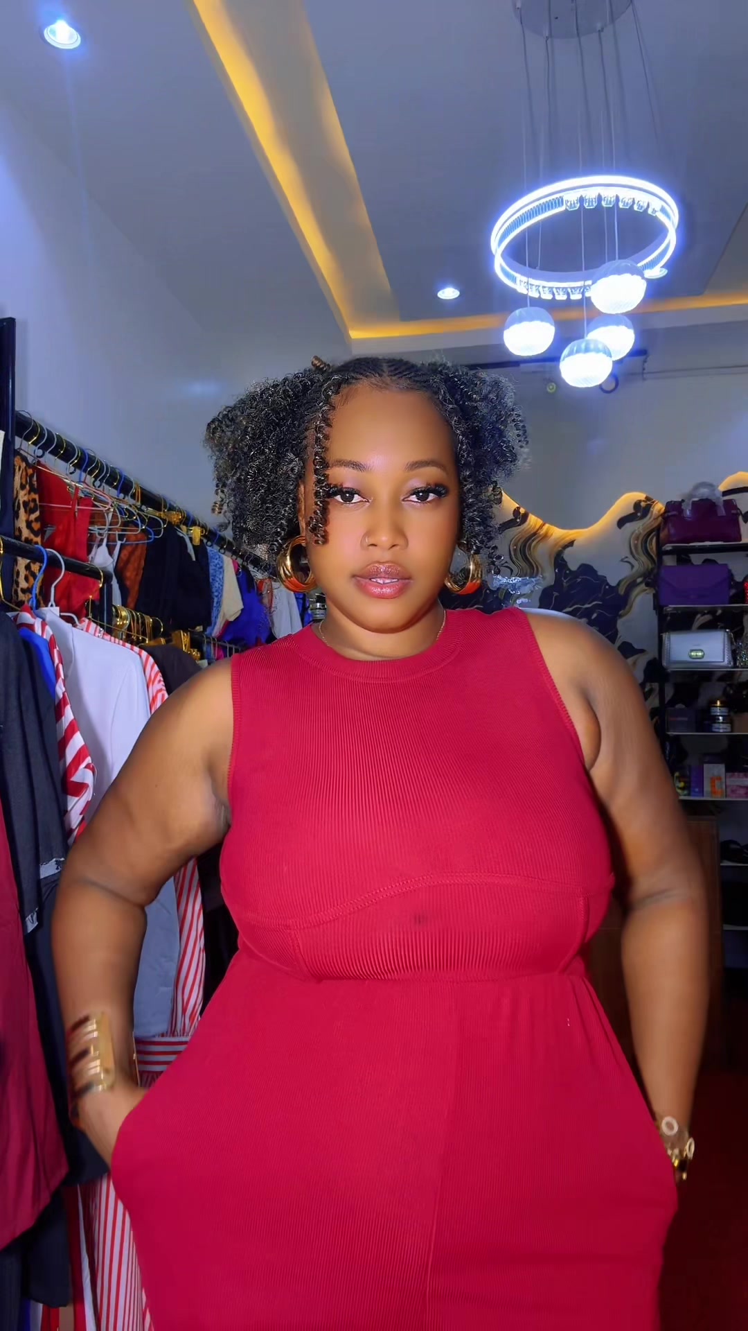 @GouraFashionShop(GouralaBombe)