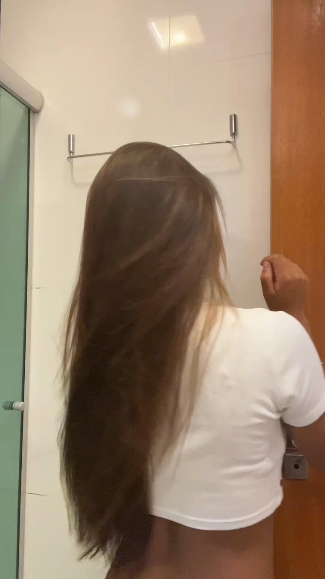 @Mel Araújo