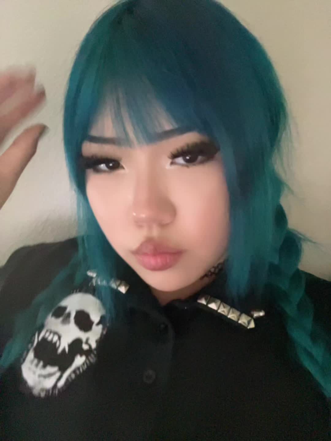 @x_x2429840